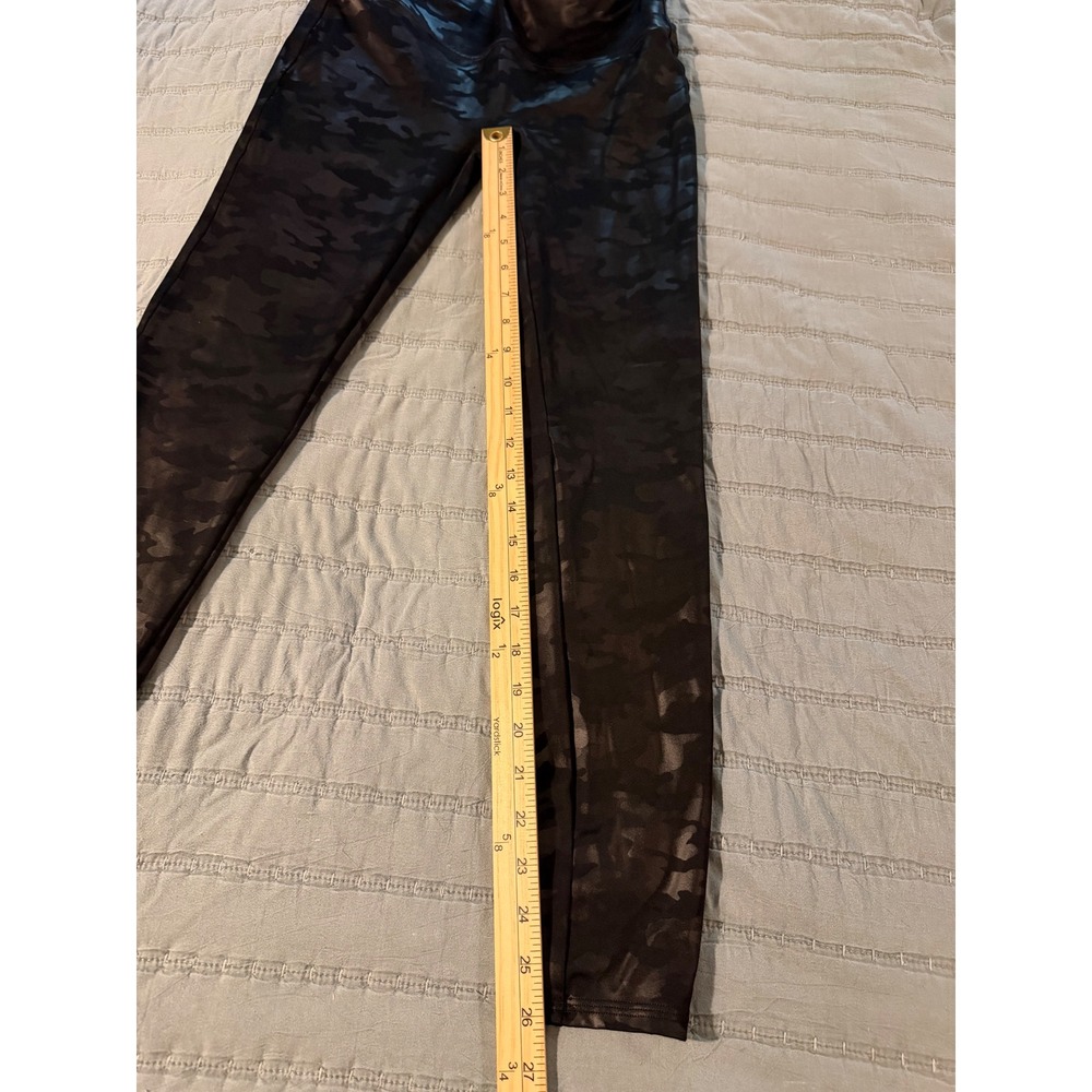Spanx Camo Leggings Black Camo High Rise Shaping Large L‎ 20240R - Picture 7 of 8